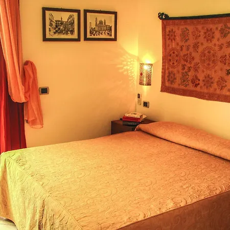 Hotel Il Faro Della Guitgia Tommasino 3*