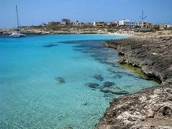 Hotel Il Faro Della Guitgia Tommasino