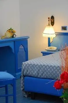 Hotel Il Faro Della Guitgia Tommasino