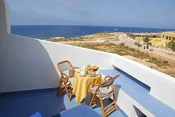 Il Faro Della Guitgia Tommasino Hotel 3*