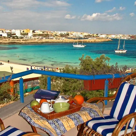 Hotel Il Faro Della Guitgia Tommasino 3*