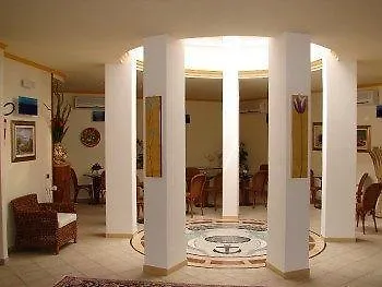 Otel Il Faro Della Guitgia Tommasino