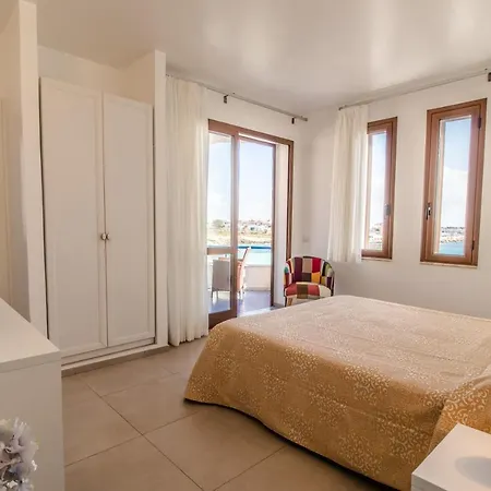 Otel Il Faro Della Guitgia Tommasino Lampedusa
